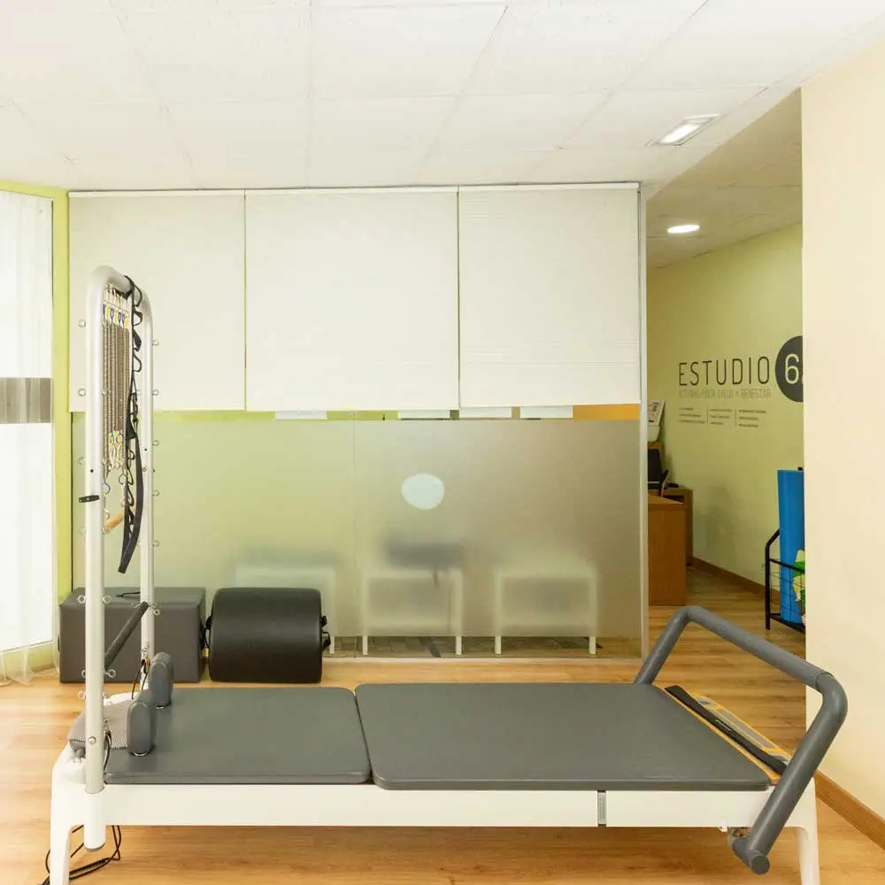Máquina reformer Estudio Pilates Gijón